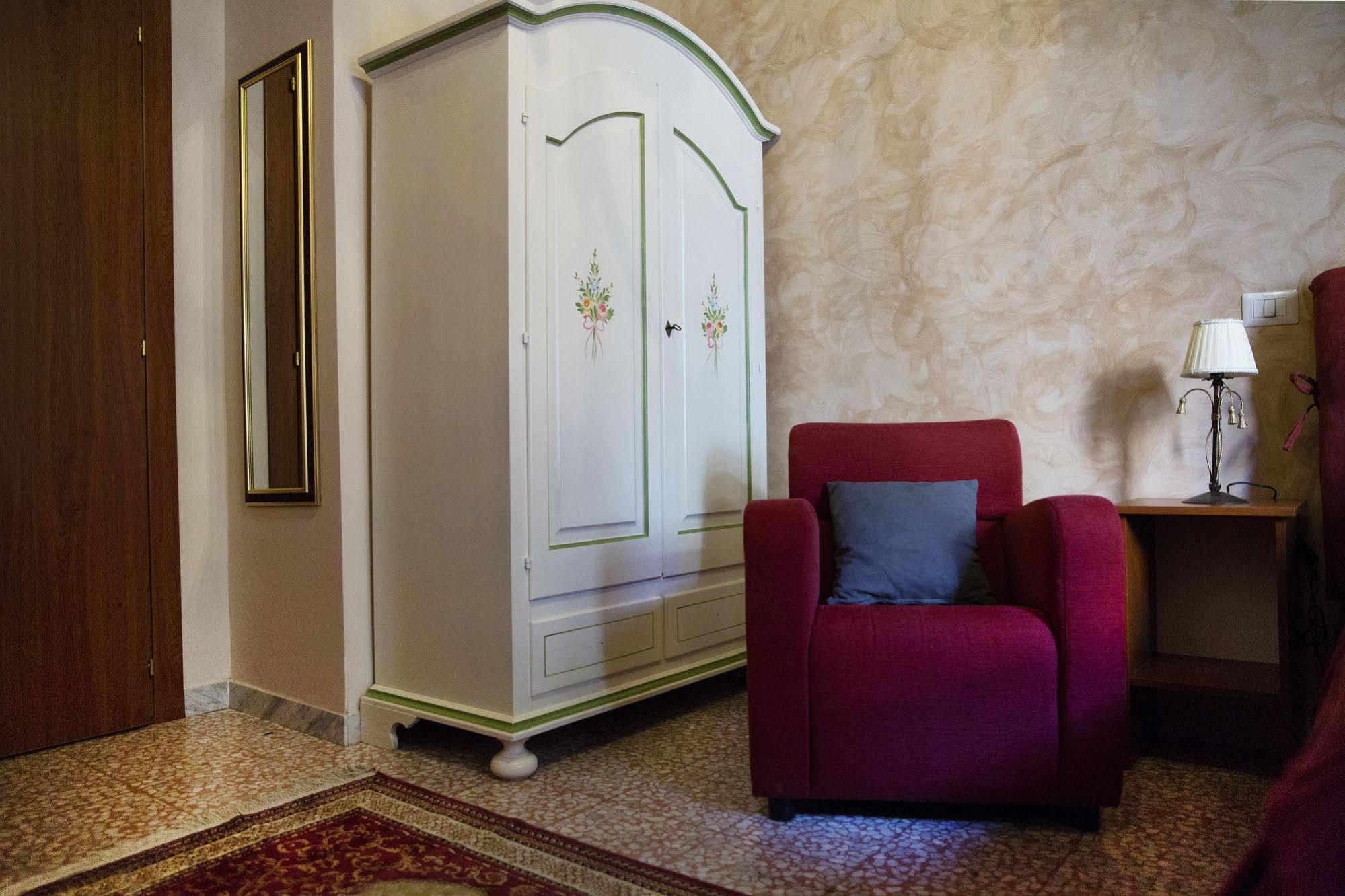 B&B Rochel Napoli Экстерьер фото